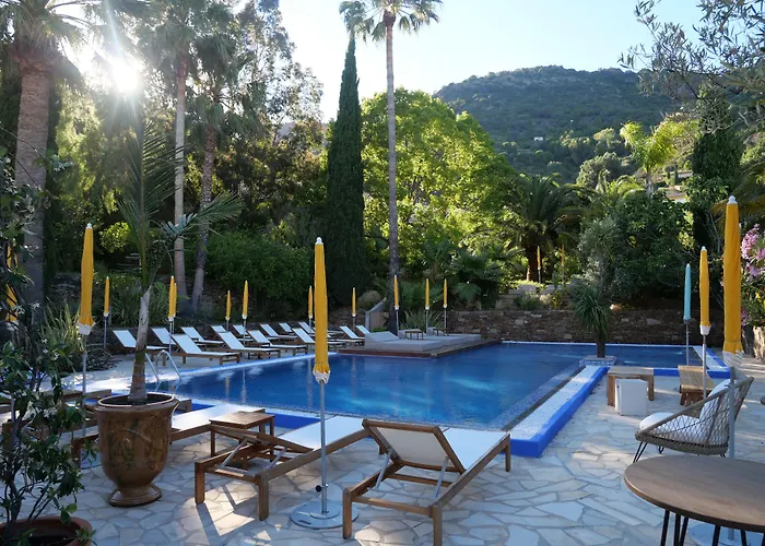 Hôtel La Piscine Le Lavandou