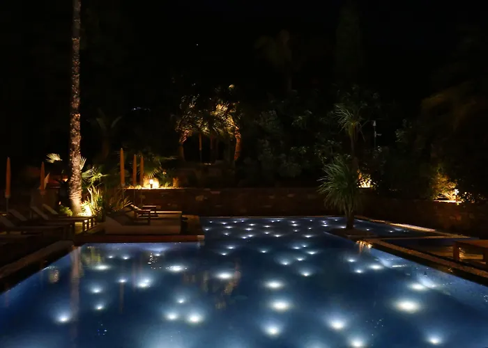 Hôtel La Piscine Le Lavandou