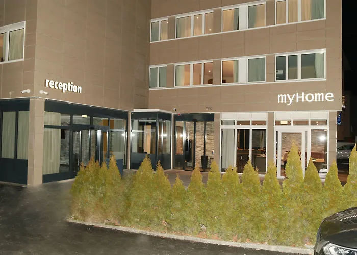 My Home Hotel - Free Parking