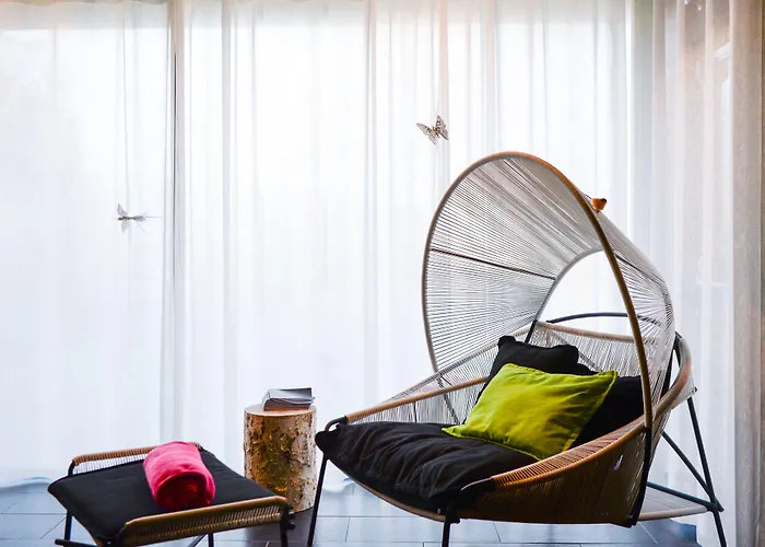 Pennedepie Hotels