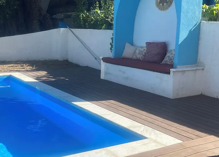 Villa Askamnia And Suites