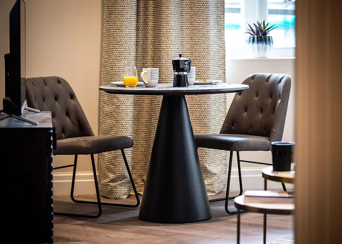 Aparthotels in Leicester