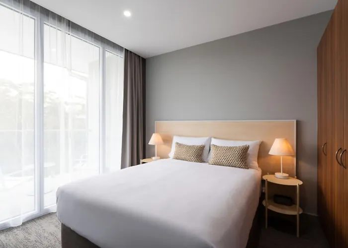 Broulee Hotels