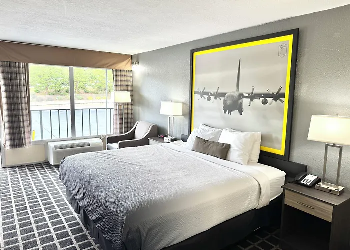 Super 8 By Wyndham Morganton