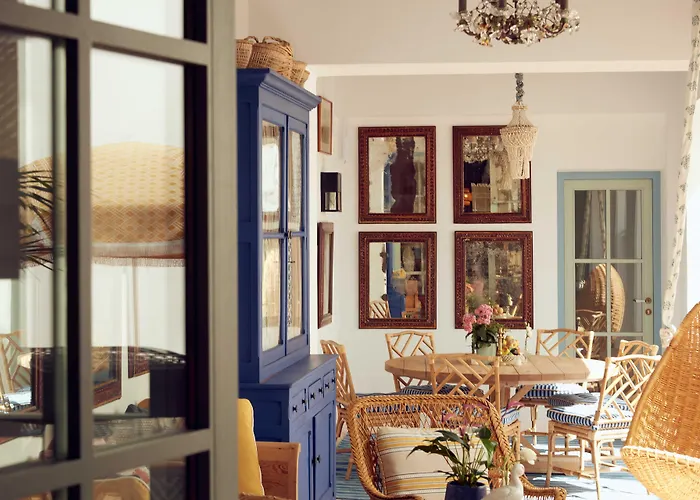 Cristine Bedfor Mahon Boutique Hotel