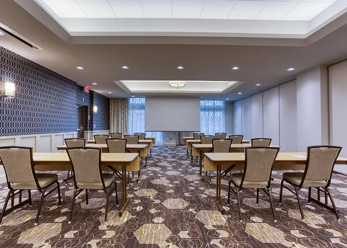 Drury Inn & Suites Columbus Polaris