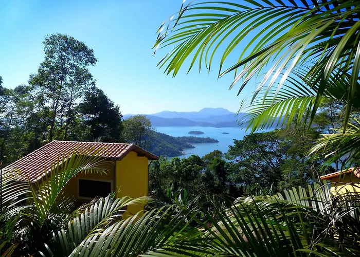Bus Stop Paraty