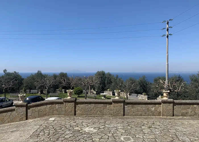 Bed and Breakfast Relais Il Chiostro Historic Courtyard & Panoramic Terrace Near Sorrento Massa Lubrense