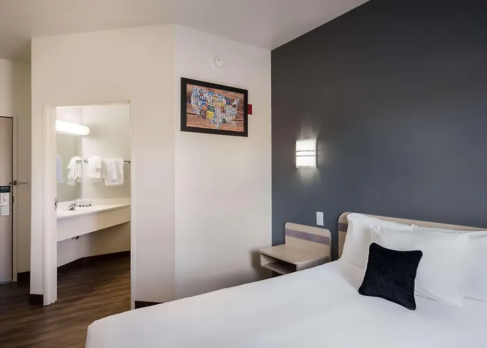 Red Lion Inn & Suites Butte