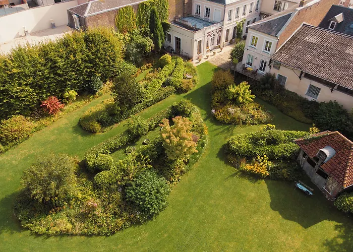 Bed and Breakfast Au Jardin des Deux Ponts à Abbeville
