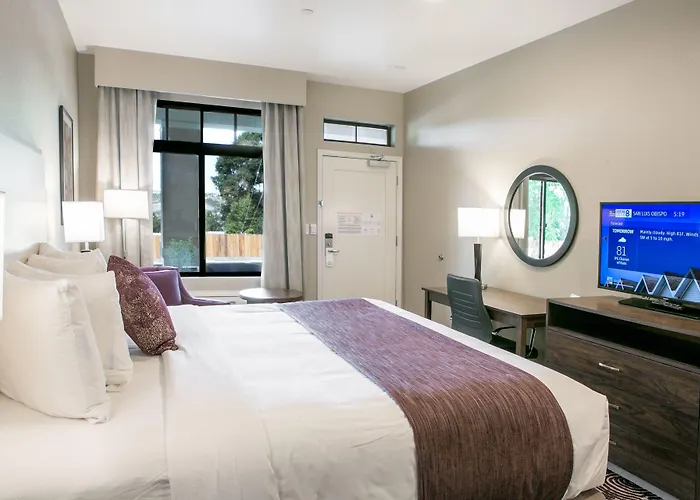Hotel Siri Downtown - Paso Robles