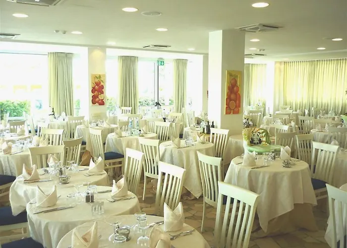 Hotel Ca' Bianca Riccione