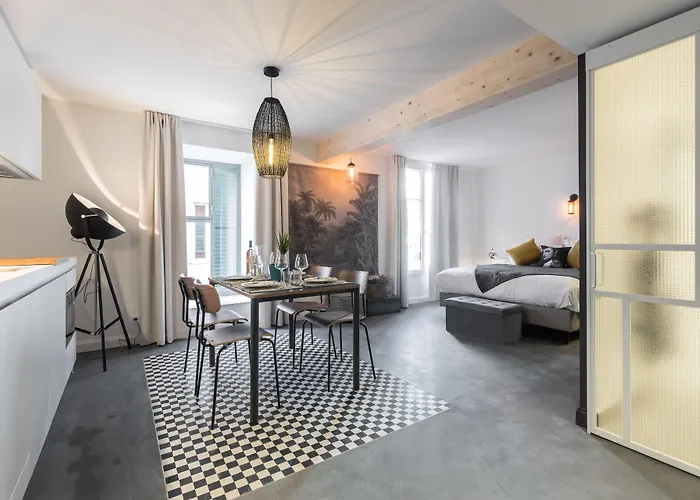 L'Abeille - Boutique Apartments