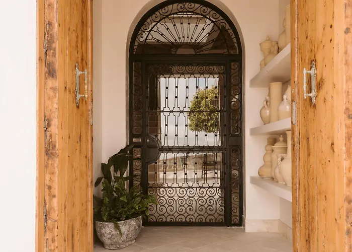 Casa Aura Hotel