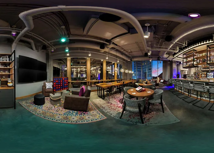 Moxy Boston Downtown Hotel