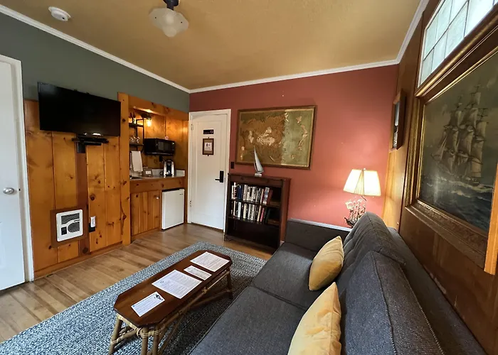 Anchor Inn Resort