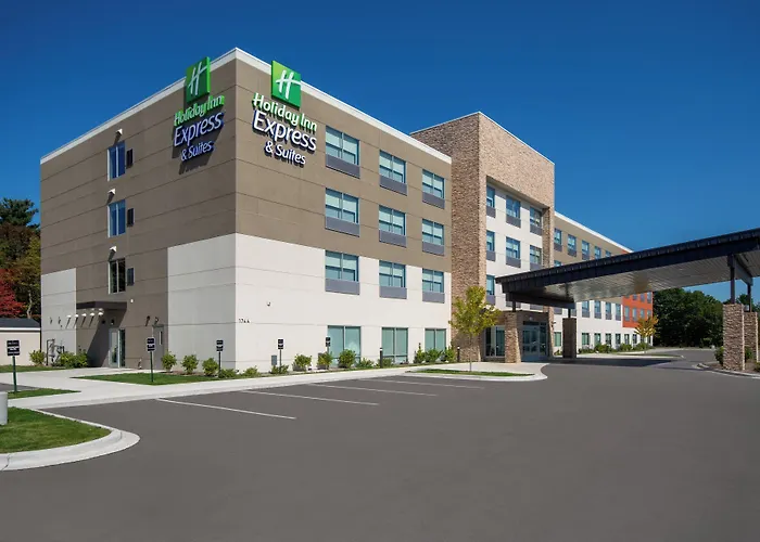 Holiday Inn Express & Suites Muskegon - Grand Haven By Ihg