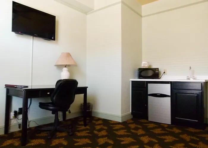 Finlen Hotel And Motor Inn