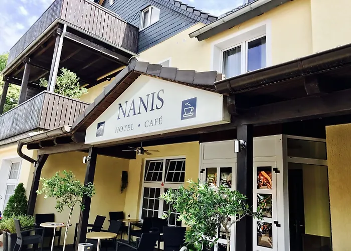Nanis Hotel & Appartements