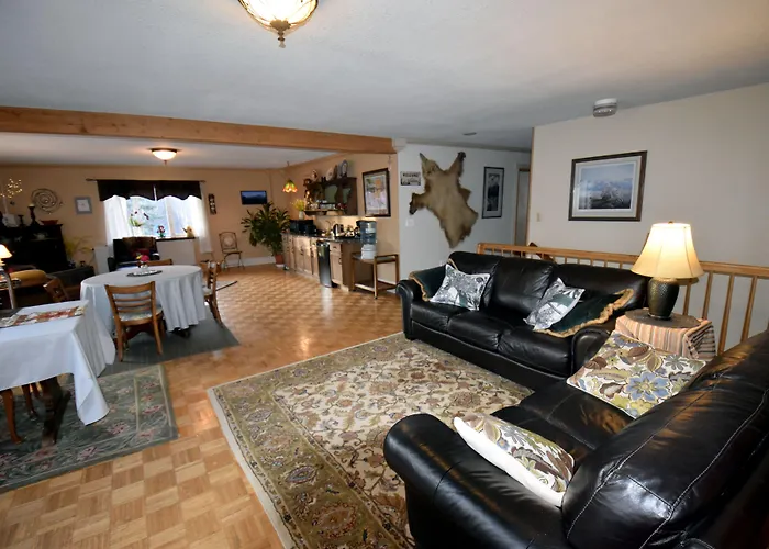 Alaska Grizzly Lodge