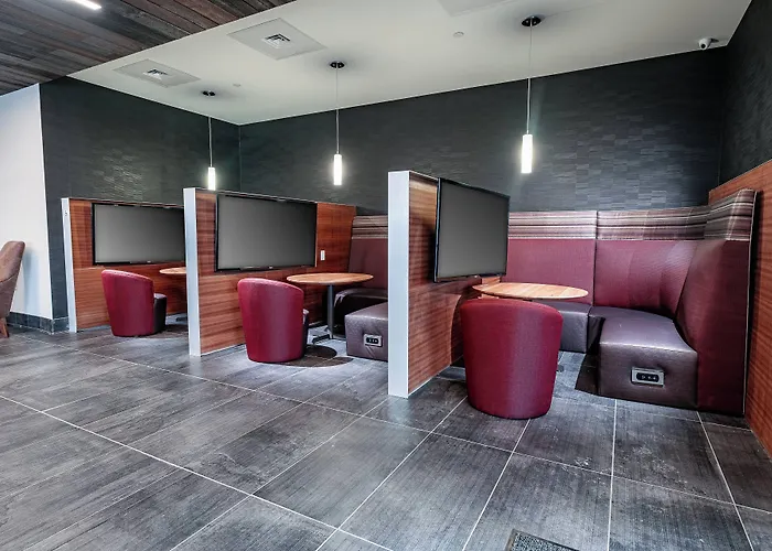 Courtyard By Marriott Toledo West
