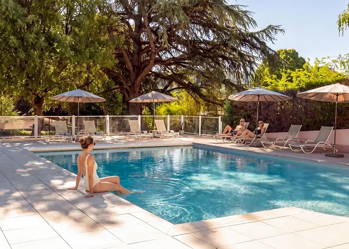 Hôtel&Résidence Lou Paradou Gréoux Les Bains