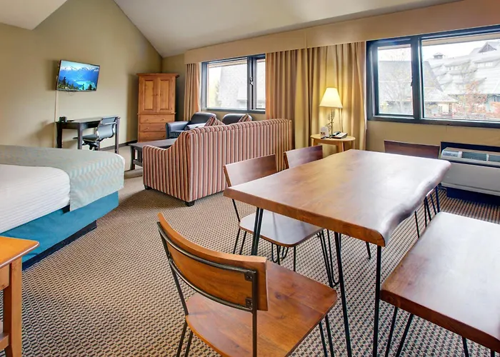Blackcomb Lodge