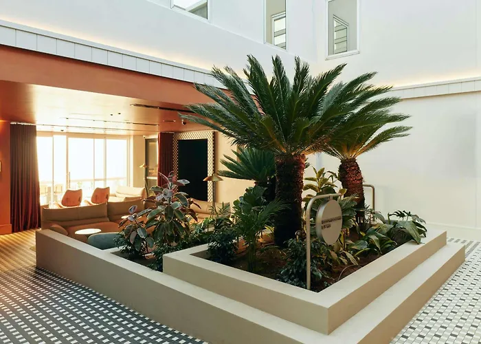 Ivanhoe Hotels