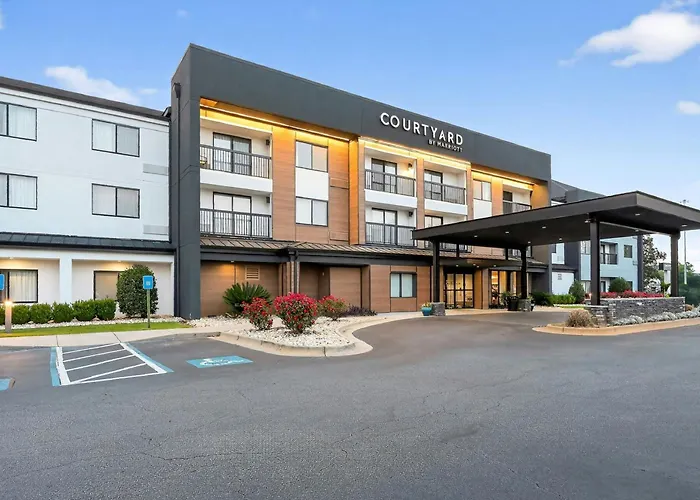 Courtyard By Marriott Albany