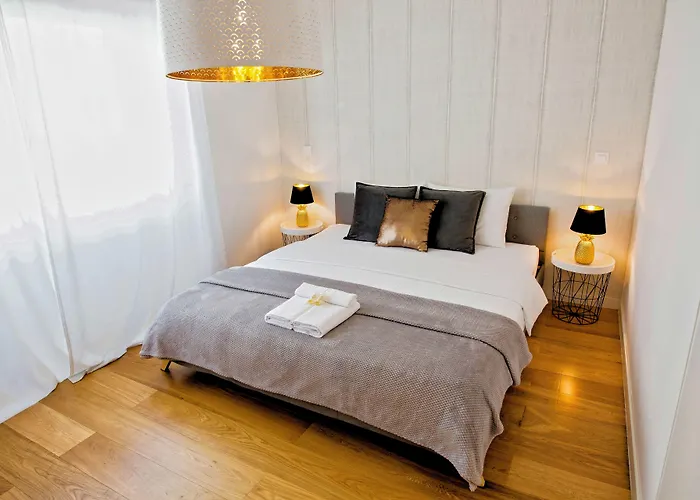 Industrial Lisbon Apartment (Adults Only)