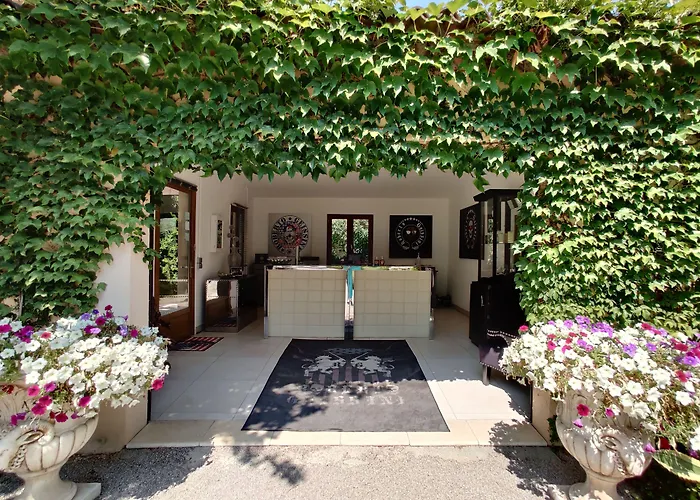 Maison Prestige Saint Tropez By Roberto Geissini