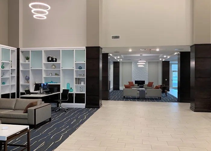 Holiday Inn & Suites - Jefferson City By Ihg