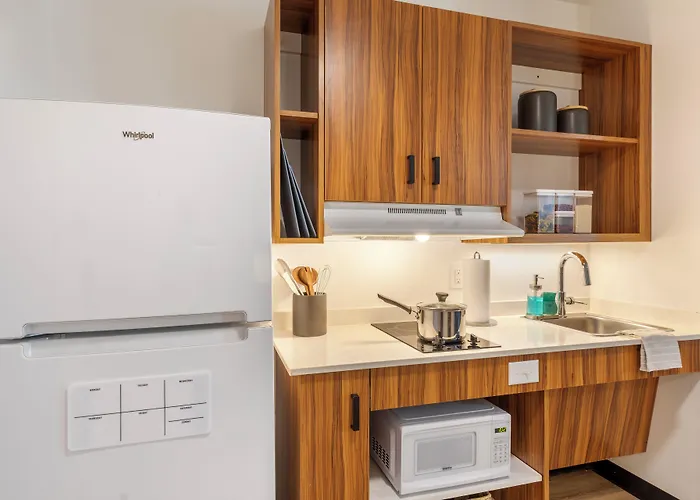 Uptown Suites Extended Stay Miami Fl - Homestead