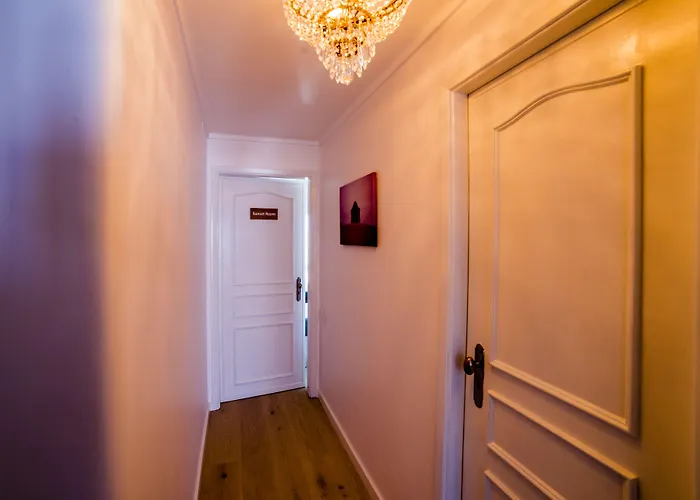 Sandhi House - Yoga & Wellness