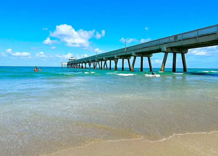 Club Lux Resort By The Beach Deerfield Beach