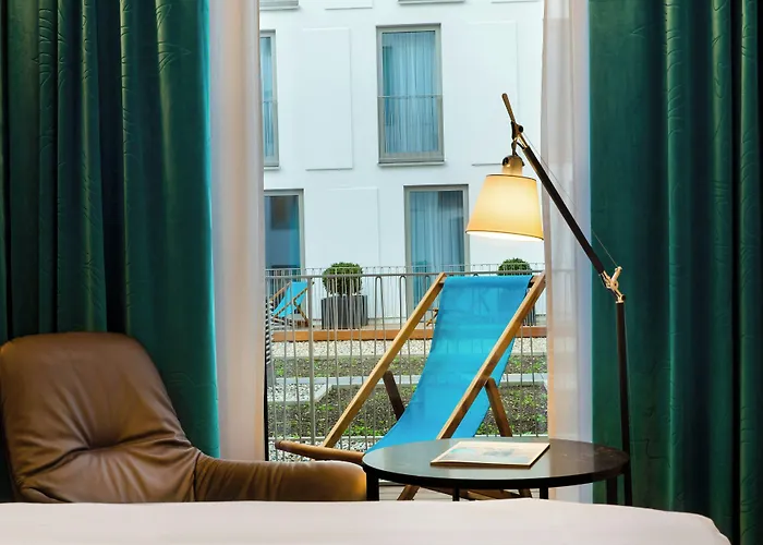 Motel One Koeln-Neumarkt