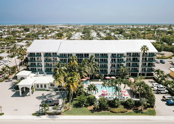 Sugarloaf Shores Hotels