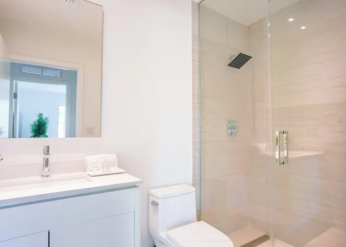 Beach Haus Key Biscayne Contemporary Apartments