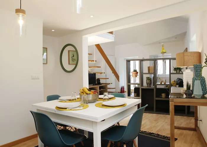 Flores Guest House