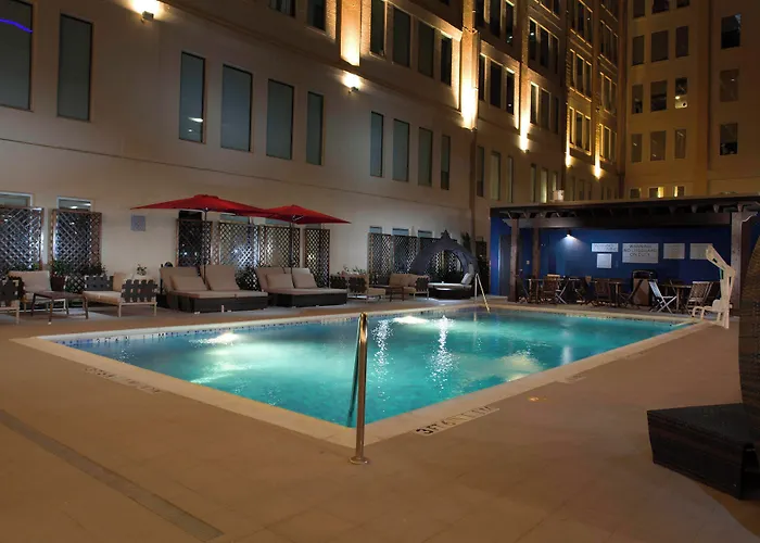 Fairfield Inn & Suites By Marriott Dallas Downtown