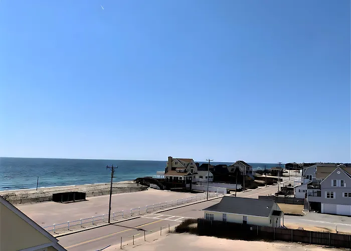 The Hotel Maria Westerly