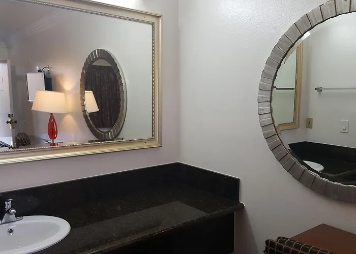 Flamingo Inn Long Beach