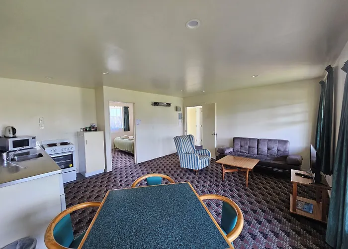 Karamea Hotel