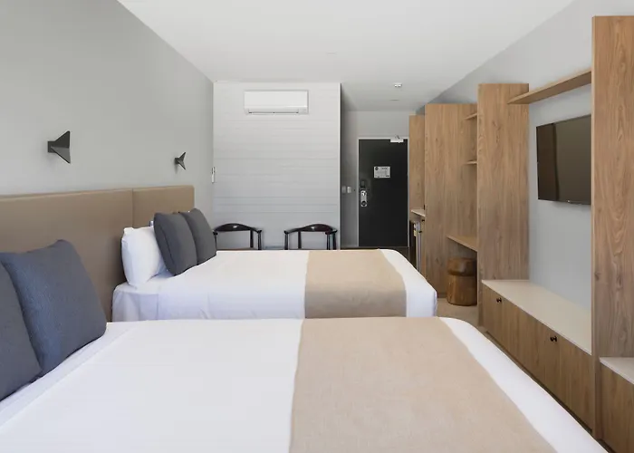 Wee Jasper Hotels