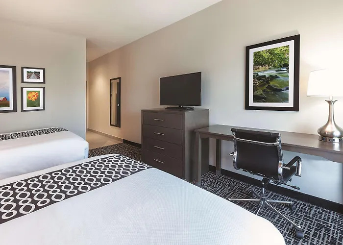 La Quinta By Wyndham Terre Haute