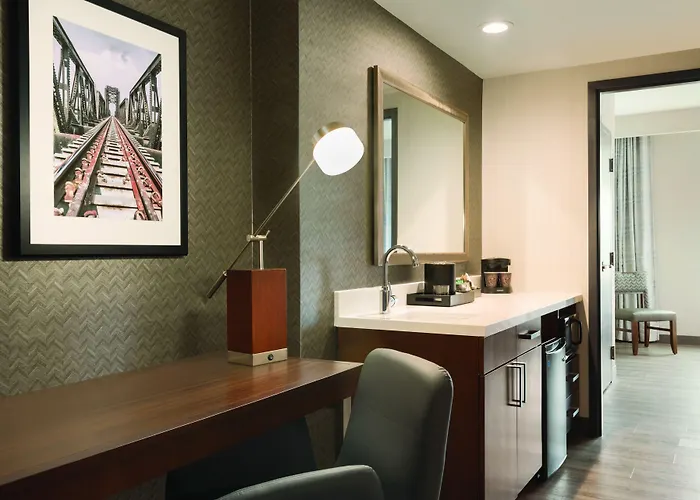 Embassy Suites By Hilton Noblesville Indianapolis Conv Ctr