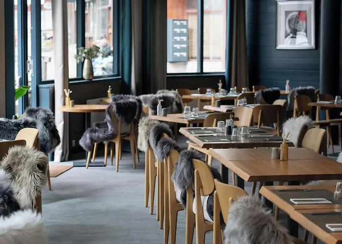 La Tania Hotels