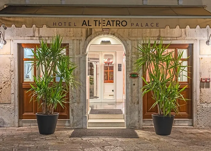 Al Theatro Palace Veneza