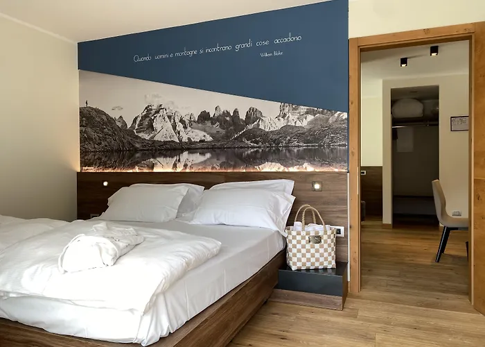 Dolomeet Boutique Hotel Pinzolo