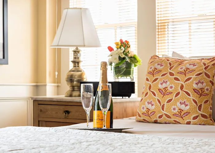 Brass Key Guesthouse Adults Only Provincetown